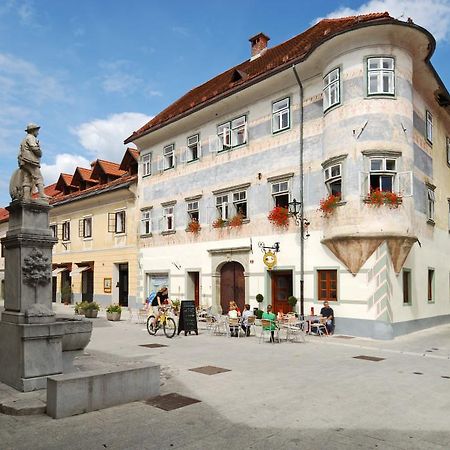 Vidicev Dvorec Apartment Radovljica Exterior photo